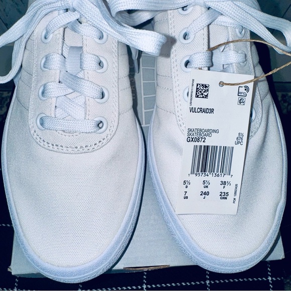 Adidas | Classic White Lace-Up Sneakers - Picture 8 of 10